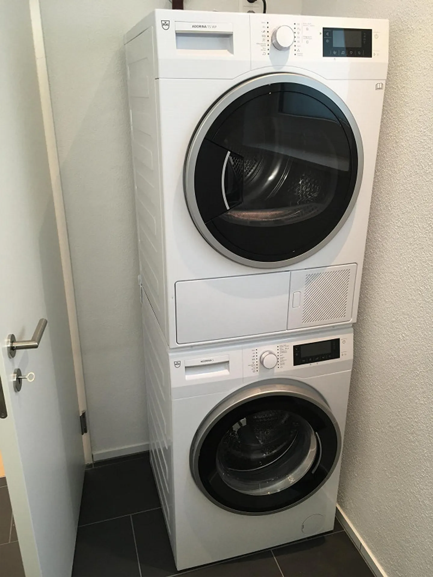 Large 3.5 Room Apartment 97m² - In the Center and Close to the Train Station - Photo 14 of 16