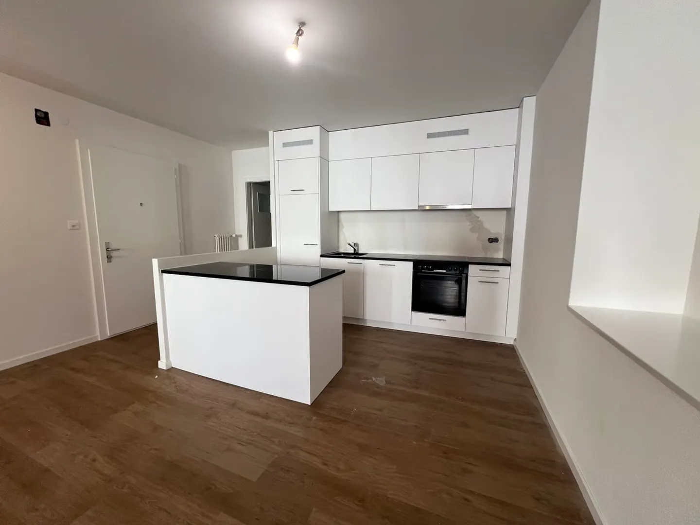 Magnifico appartamento di 4,5 stanze completamente ristrutturato nel centro città - Foto 4 di 7