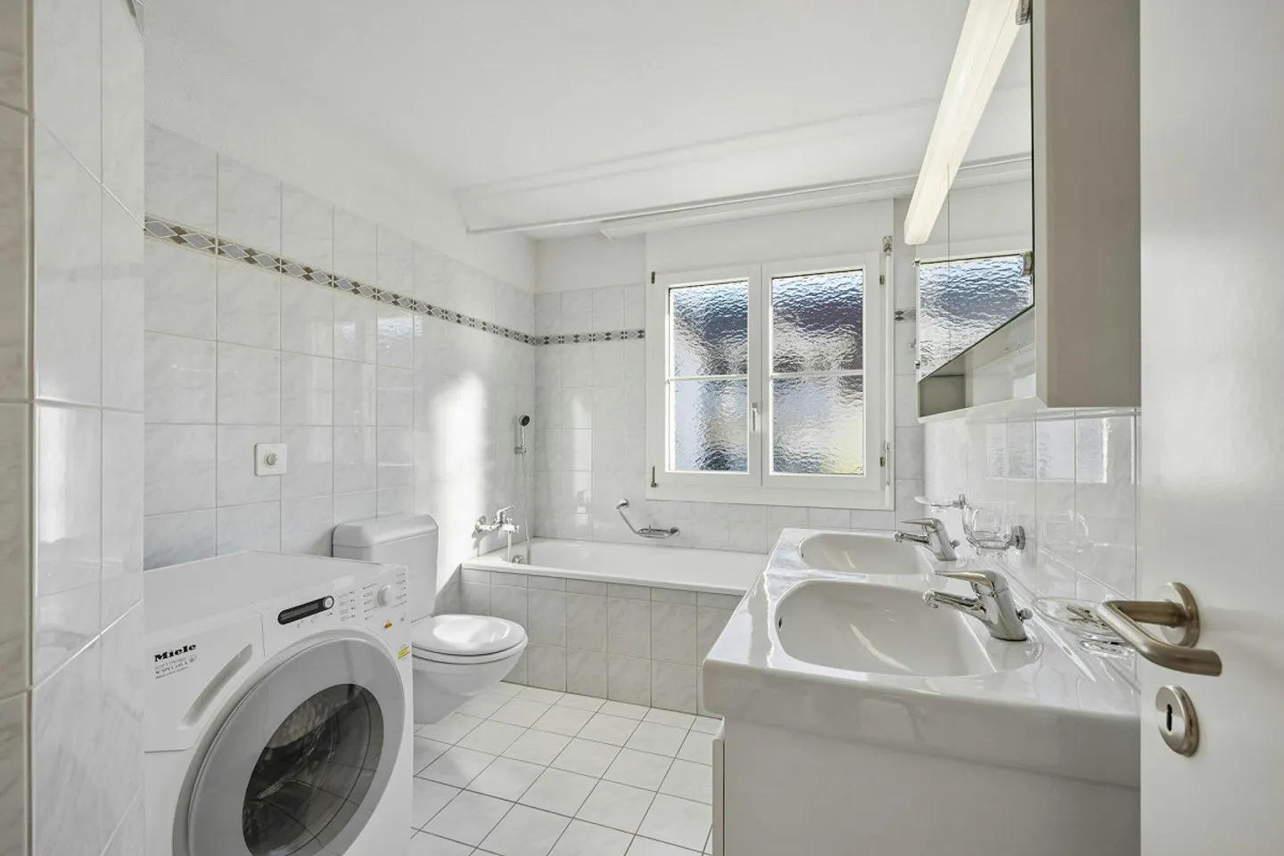 Vivere con vista - Ampio appartamento di 4,5 stanze in una bella posizione - Foto 5 di 13