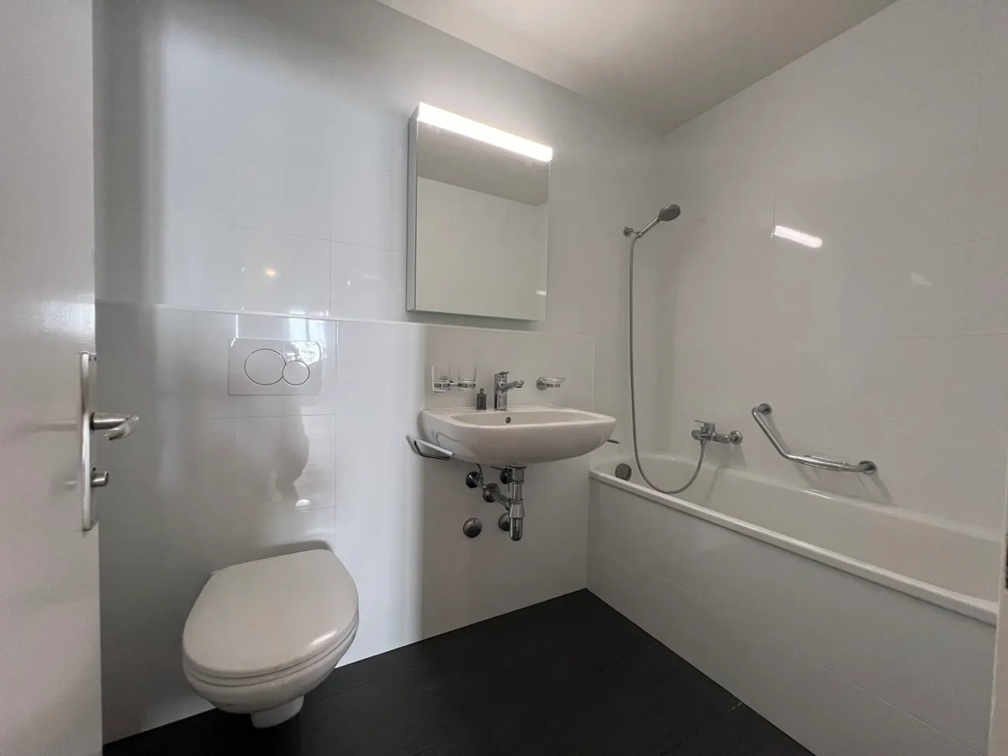 Magnifico appartamento di 4,5 stanze completamente ristrutturato nel centro città - Foto 5 di 7