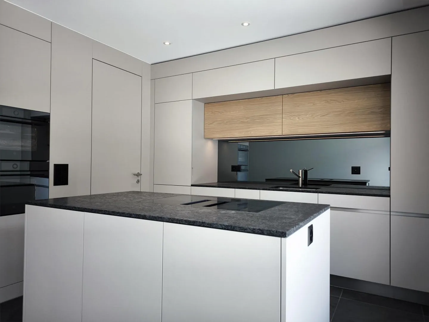 Moderne Wohnung mit Bergblick - Foto 3 von 20