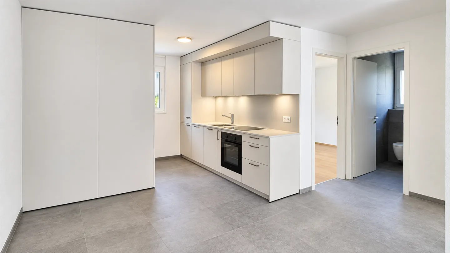 Neu - Neue 3,5-Zimmer-Wohnung mit Balkon und Parkplätzen - Foto 2 von 2