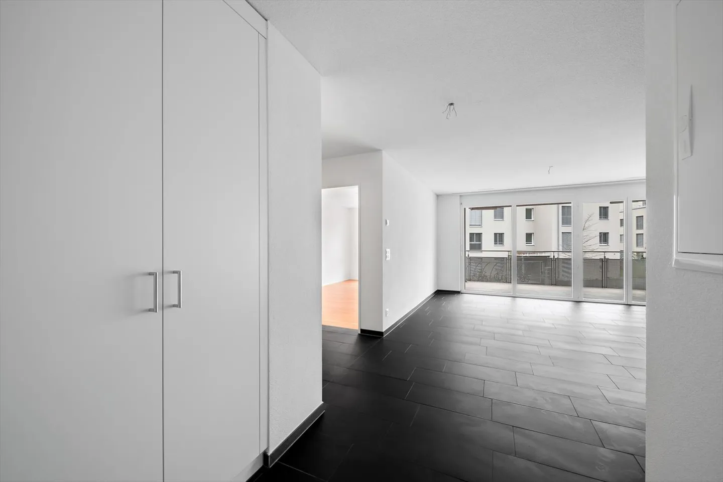 Apartment for rent - Photo 7 of 13