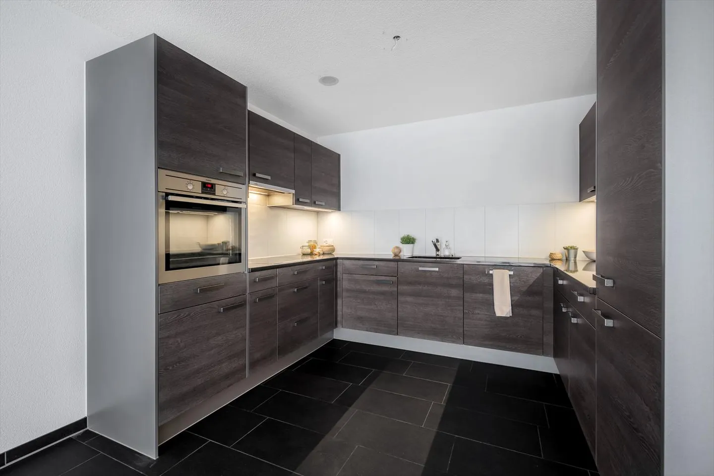 Apartment for rent - Photo 8 of 13