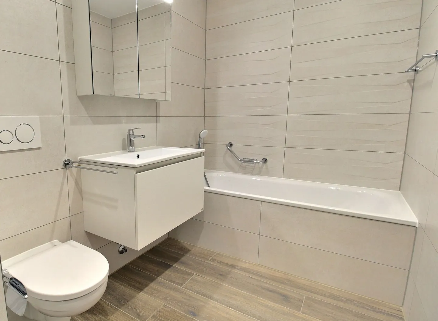 Bellissimo appartamento nuovo di 3,5 locali in affitto a Marly - Foto 2 di 10