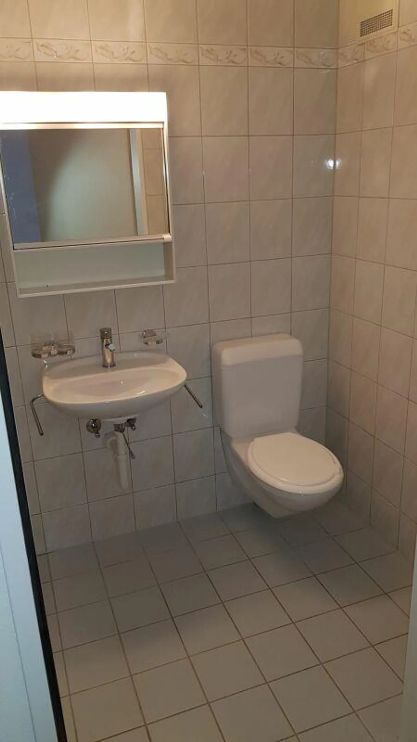 3-Room Apartment in the Green - Photo 5 of 9
