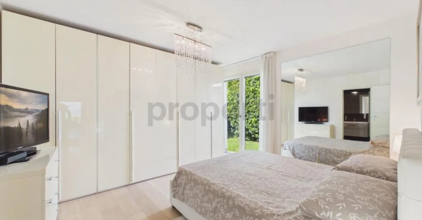 Appartement Élégant avec Vue sur le Lac - Photo 6 sur 9