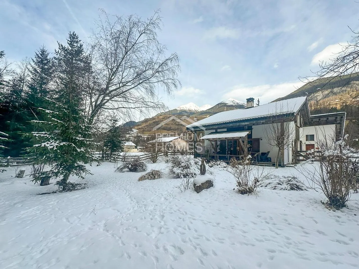 Vivre là où les montagnes vous invitent à vous détendre - Photo 2 sur 9