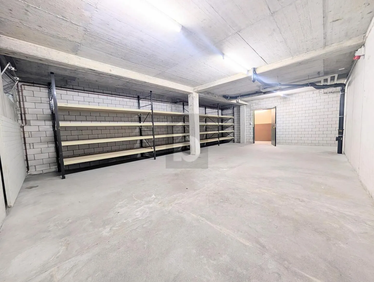 VERSATILE USAGE, INCLUDING ADDITIONAL COSTS - Photo 3 of 5