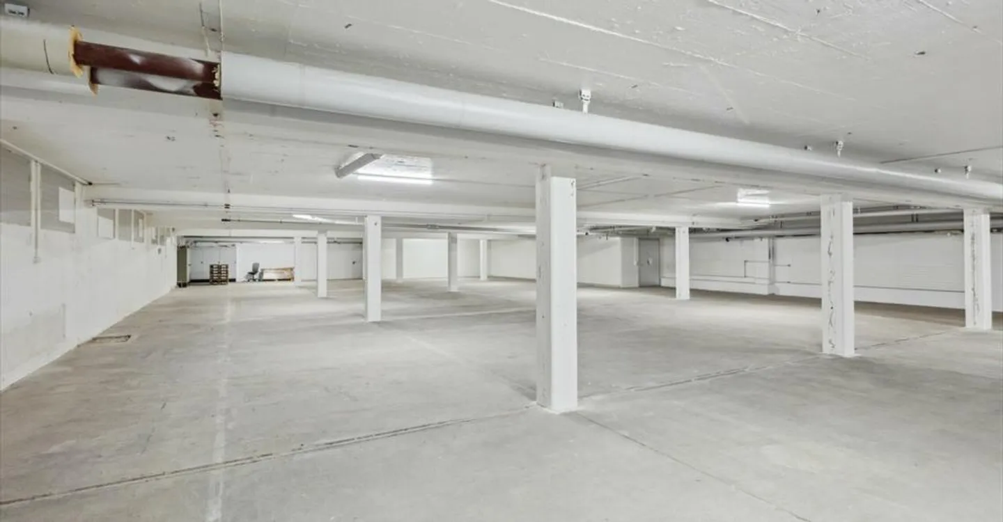 Espace de stockage spacieux directement près de la gare ! - Photo 4 sur 10