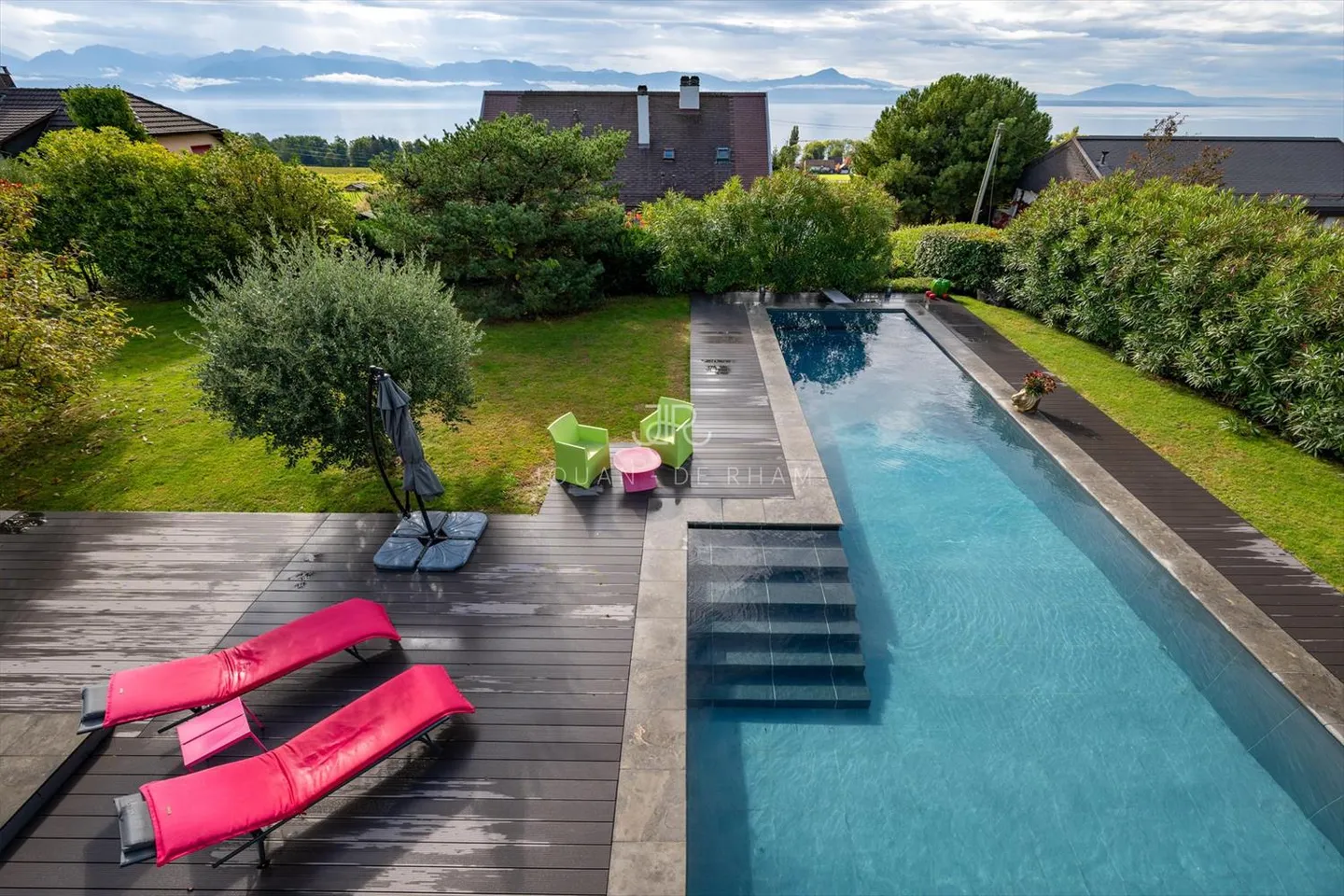 Large villa with pool and high standard - Photo 3 of 12