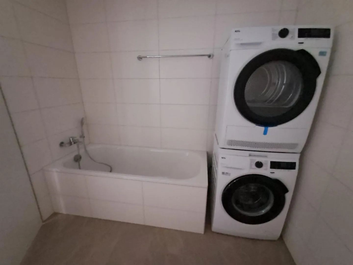 attraktive 5,5 Zimmer-Neubauwohnung - Photo 8 of 11