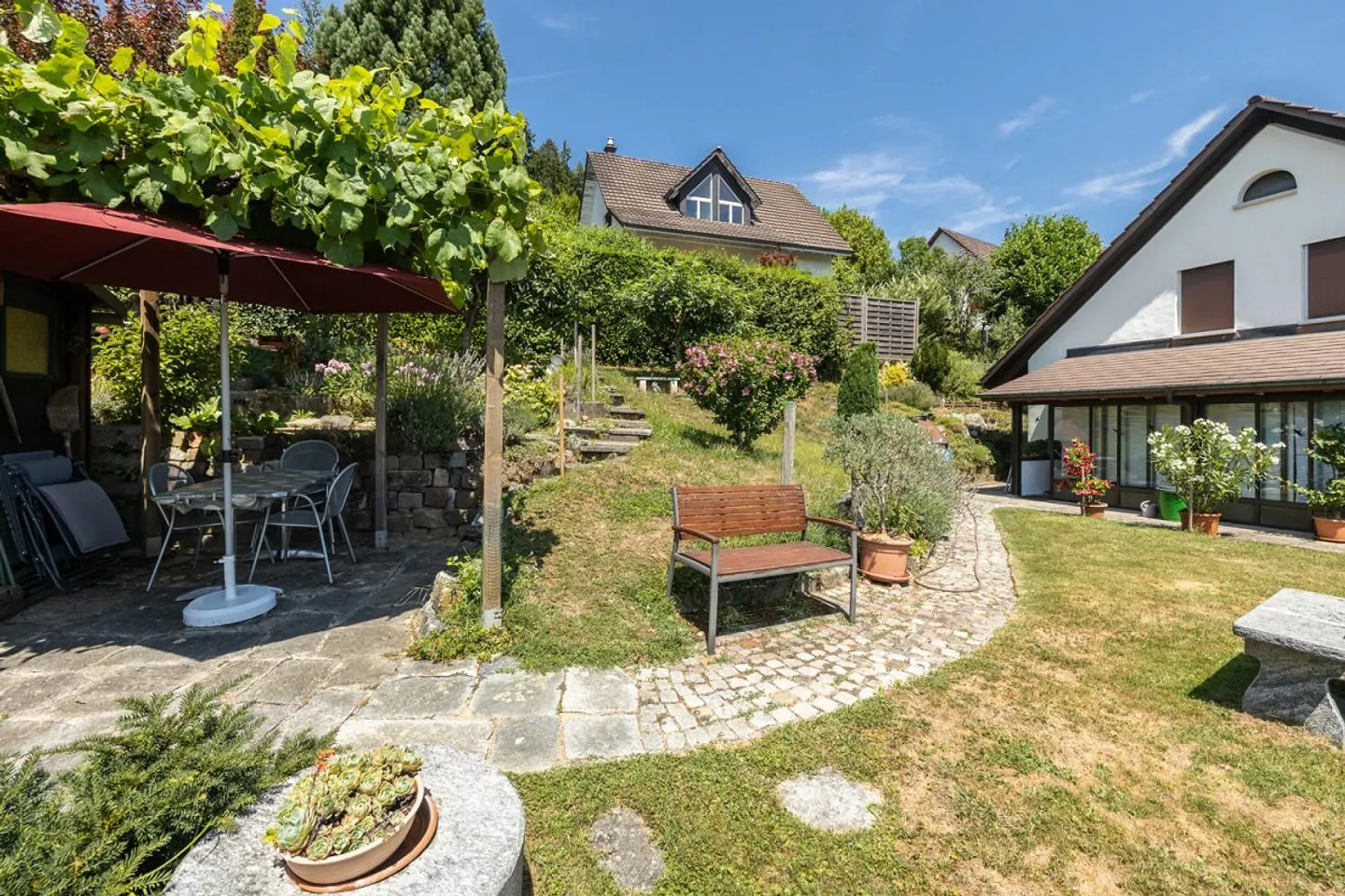 Ihr Zuhause mit Traumgarten und Weitsicht - Photo 12 sur 13