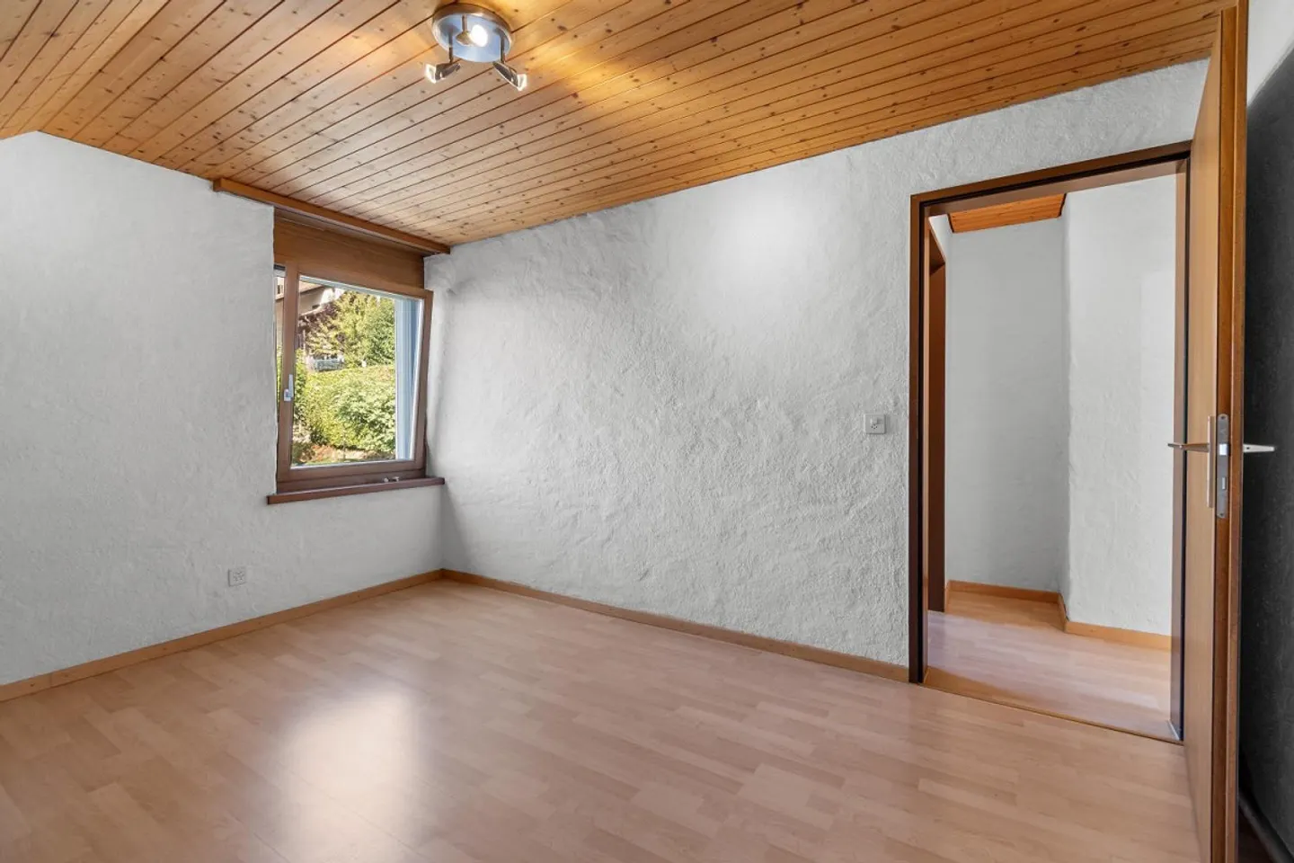 Ihr Zuhause mit Traumgarten und Weitsicht - Photo 8 sur 13