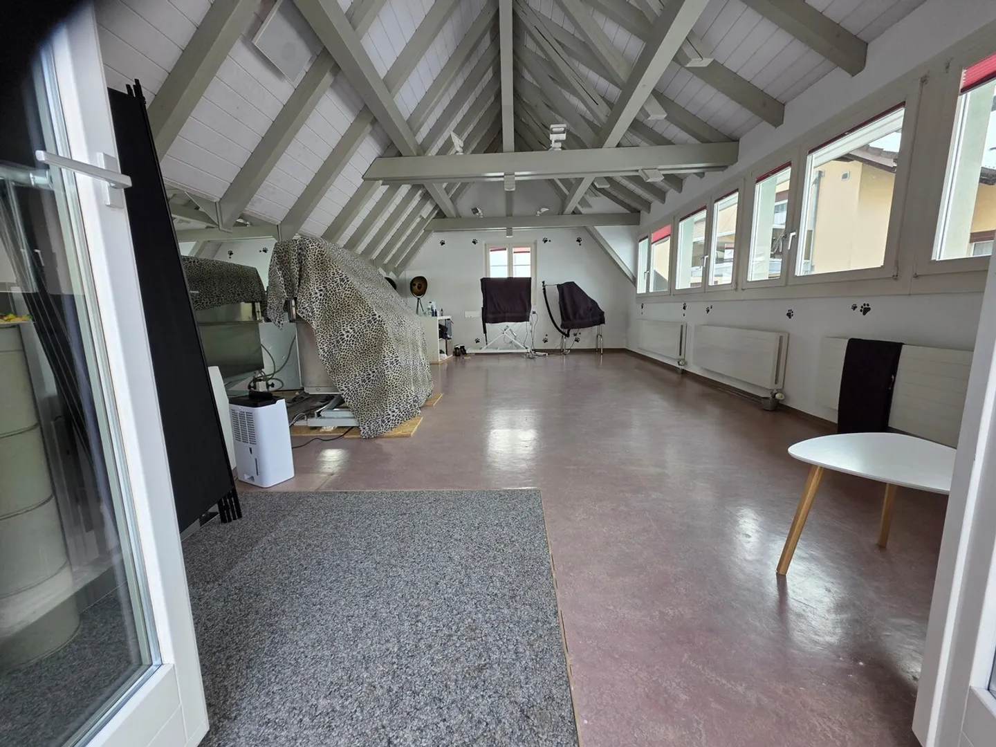 For rent: beautiful commercial space in the best location - Photo 2 of 4