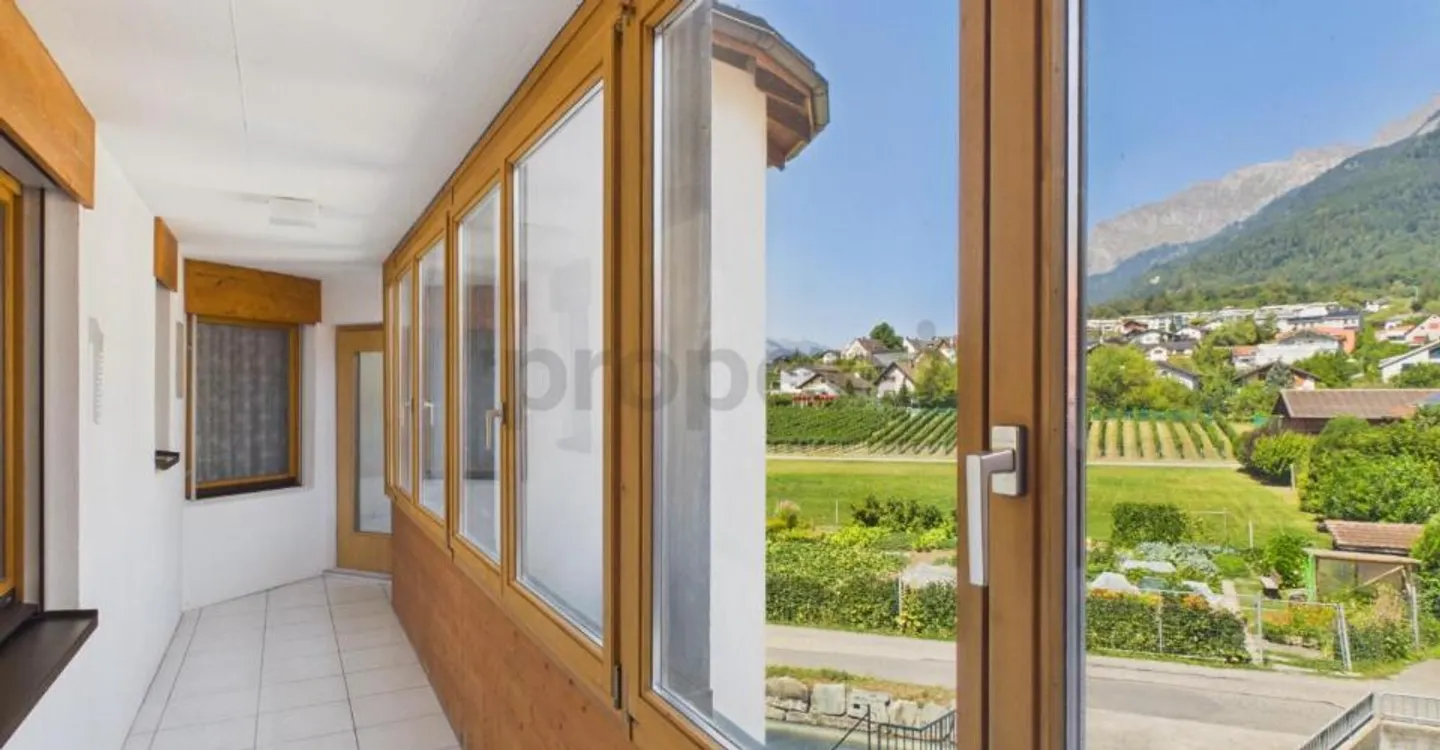 Gemütliches Wohnen mit sonniger Terrasse und wunderbarer Aussicht - Photo 5 of 12