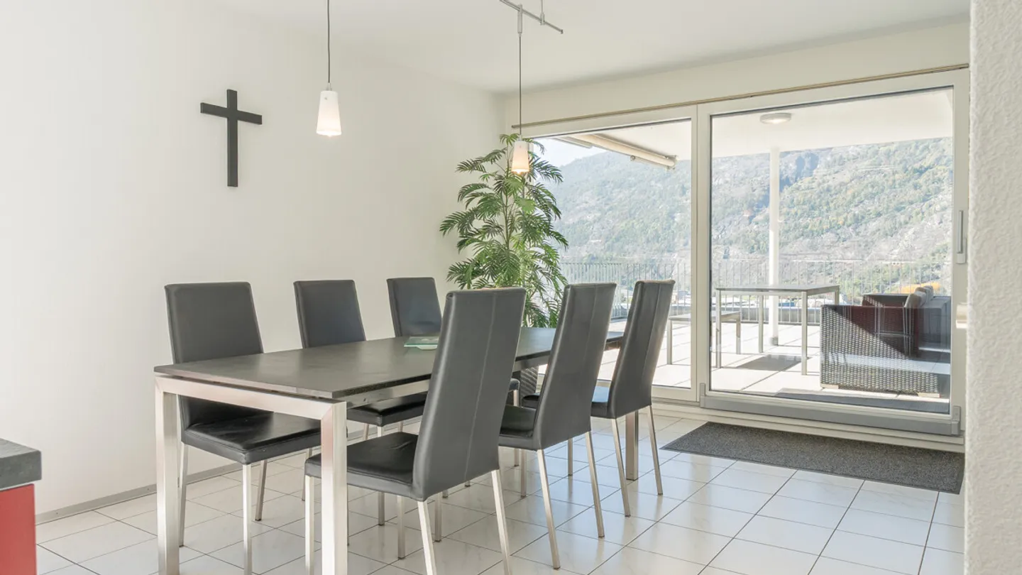 Luxuriöse Attikawohnung mit Aussicht - Foto 5 von 13