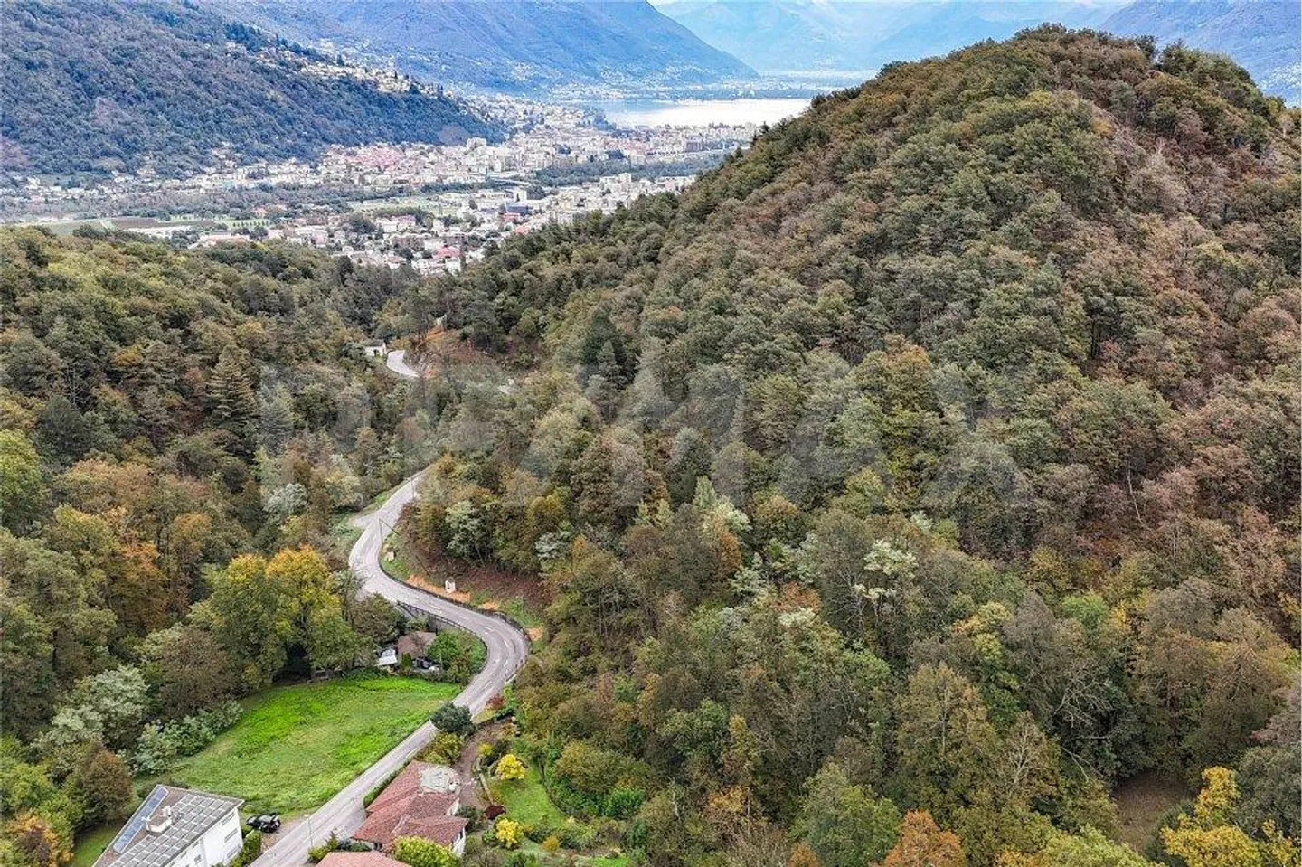 Baugrundstück mit Genehmigung - Foto 9 von 13