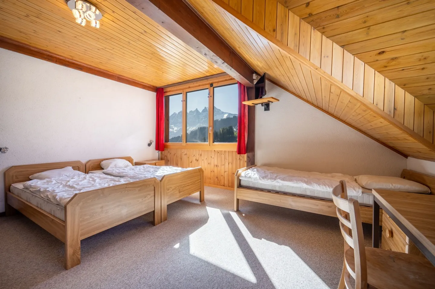 Hotel for sale - Photo 2 of 14