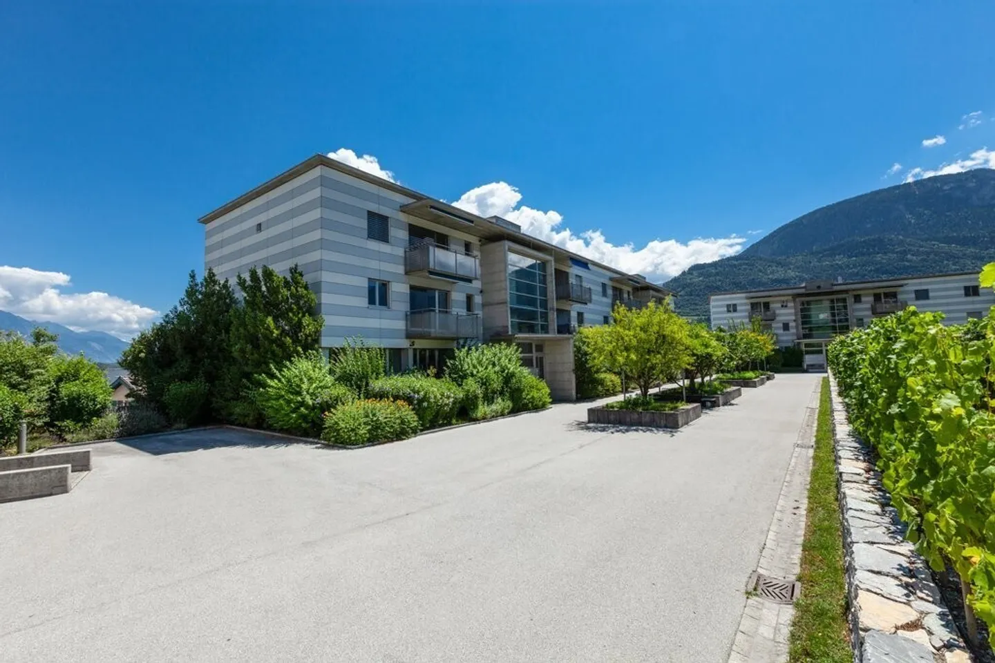 Zu ergreifen! Wunderschöne Wohnung ideal für Familien! - Foto 1 von 12