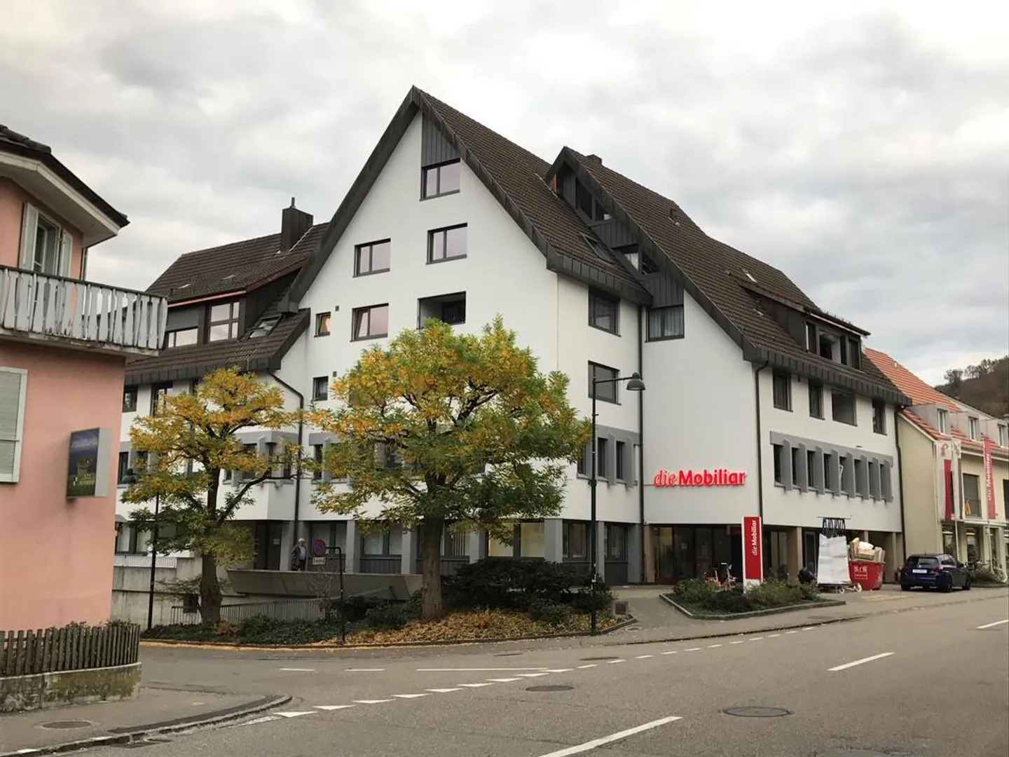 3.5-ROOM APARTMENT IN A CENTRAL LOCATION IN AESCH - Photo 6 of 7