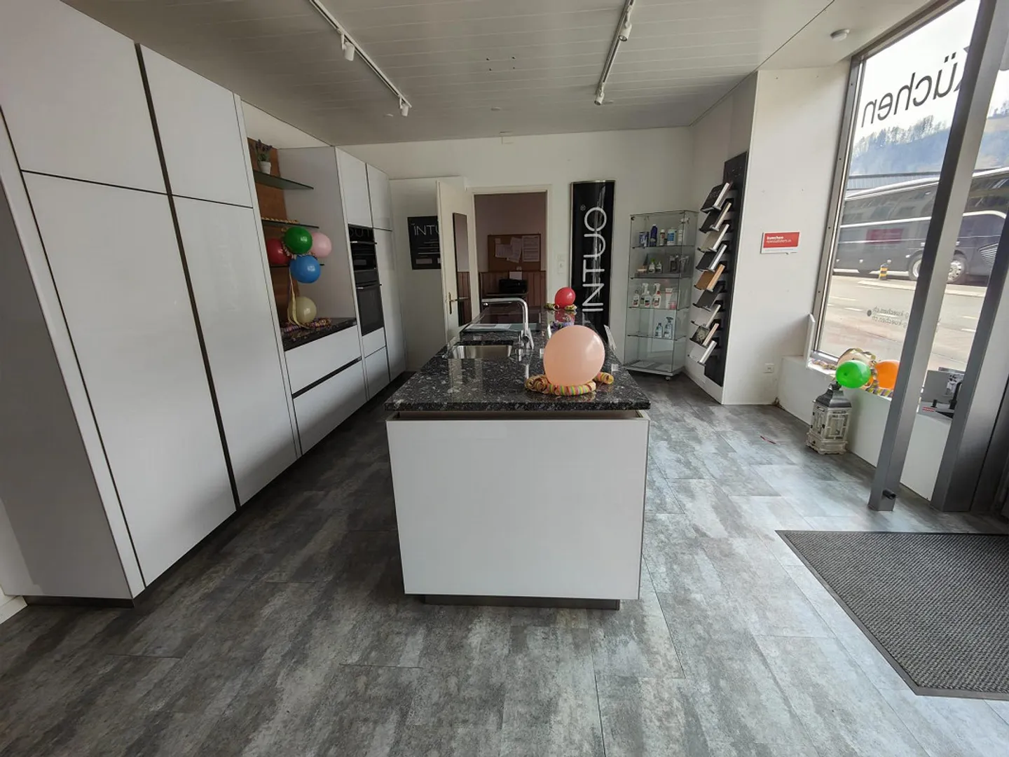 Espace commercial central à Wolhusen - Photo 3 sur 9