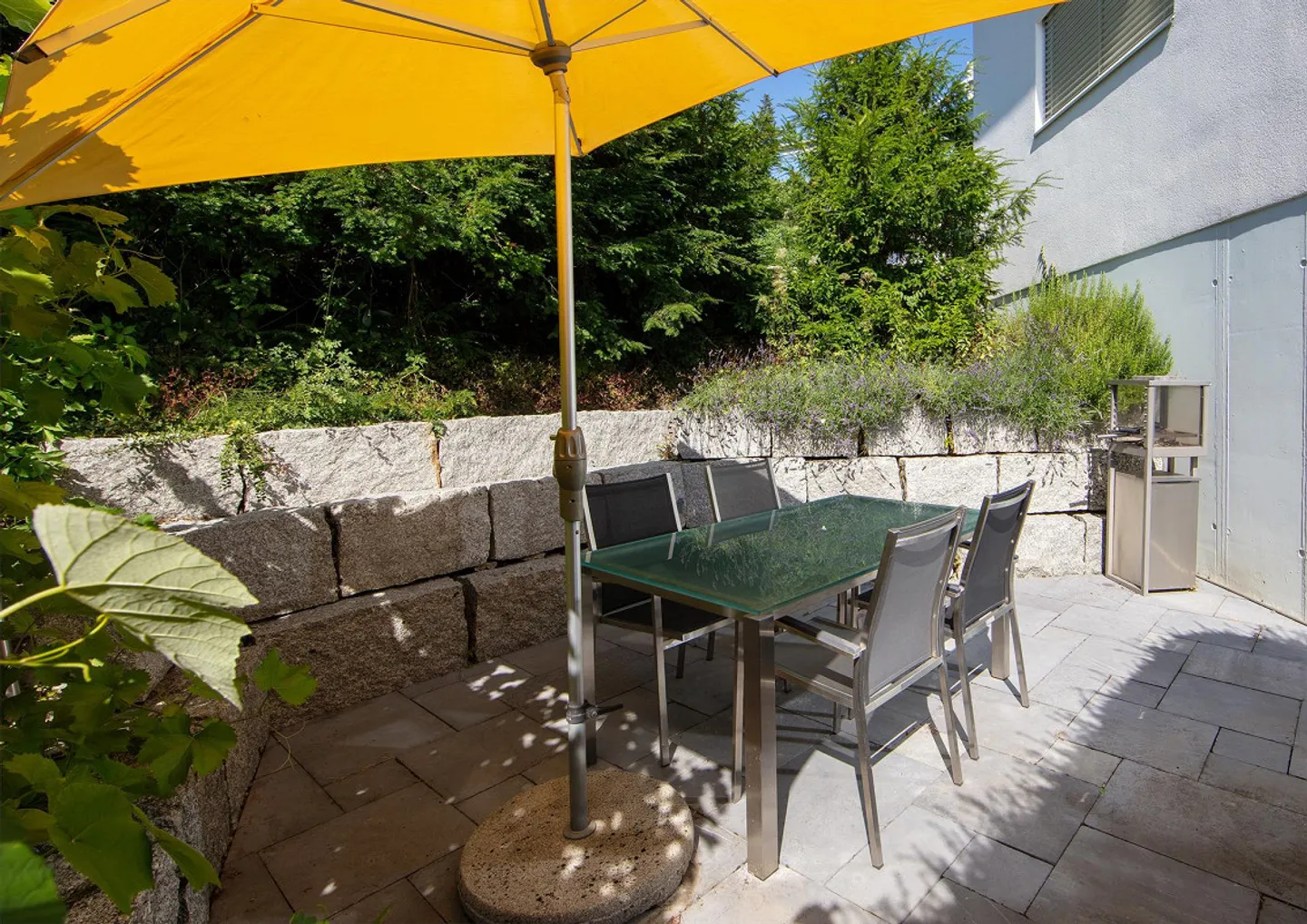 Atrium House with Pool - Photo 17 of 23
