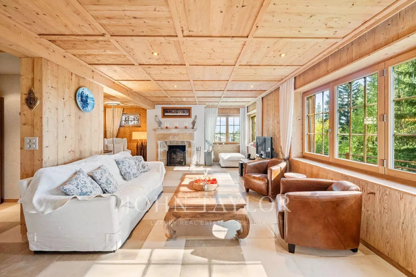 Location :  Chalet Cocooning au centre de Crans - Photo 4 of 13