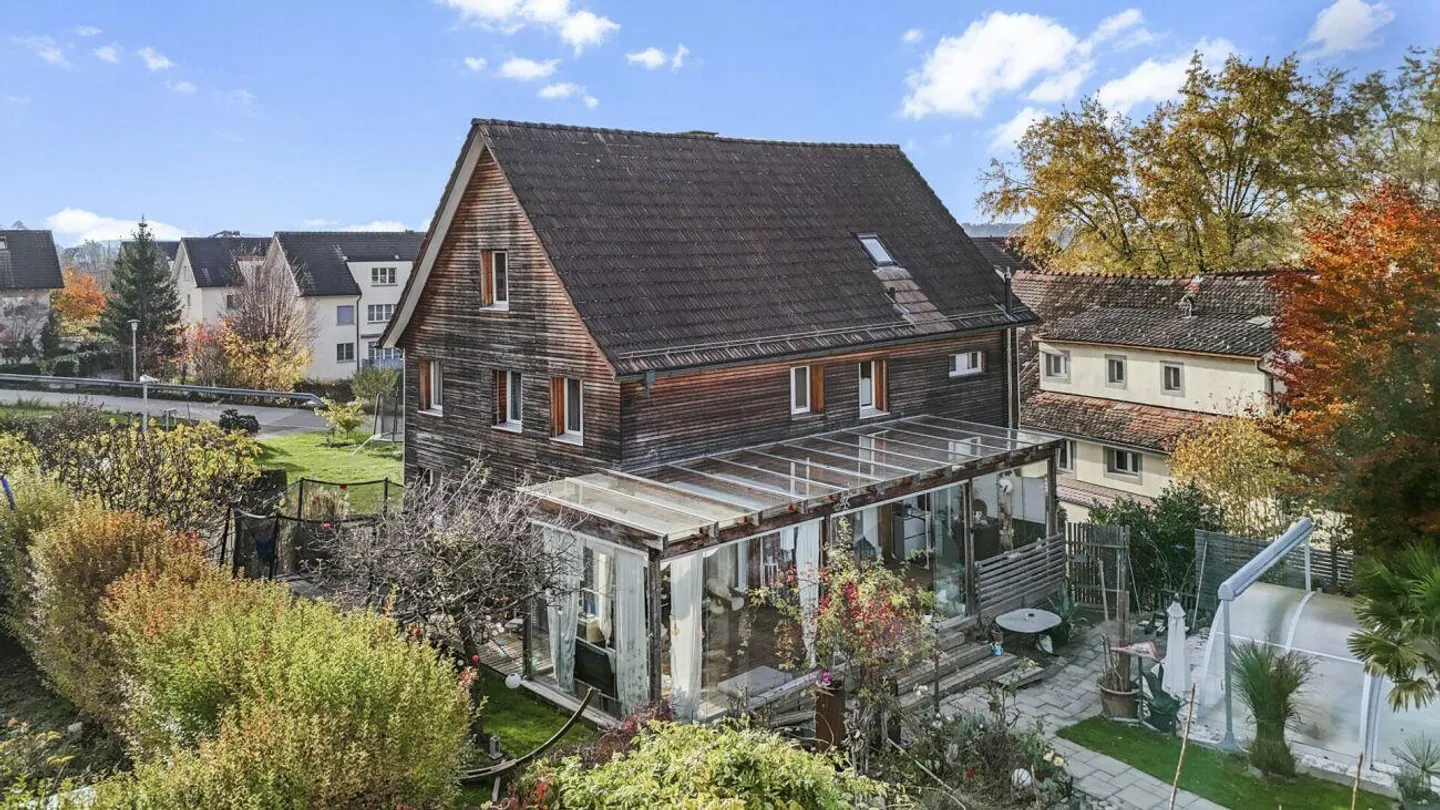 Charme trifft Komfort - Ihr stilvoll saniertes Zuhause mit Pool in ... - Foto 1 von 30