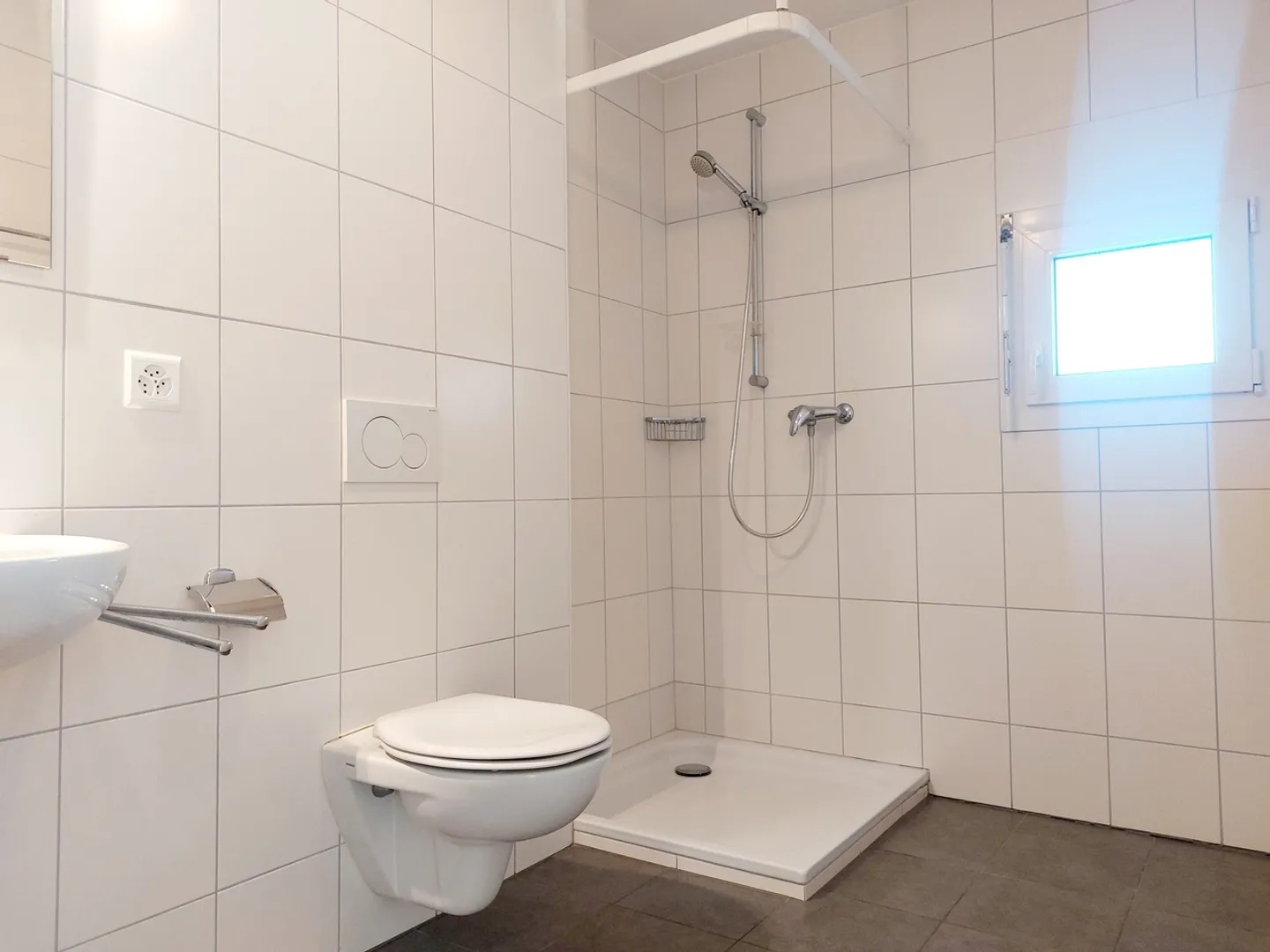 Appartamento luminoso 2.5 locali - Foto 5 di 8