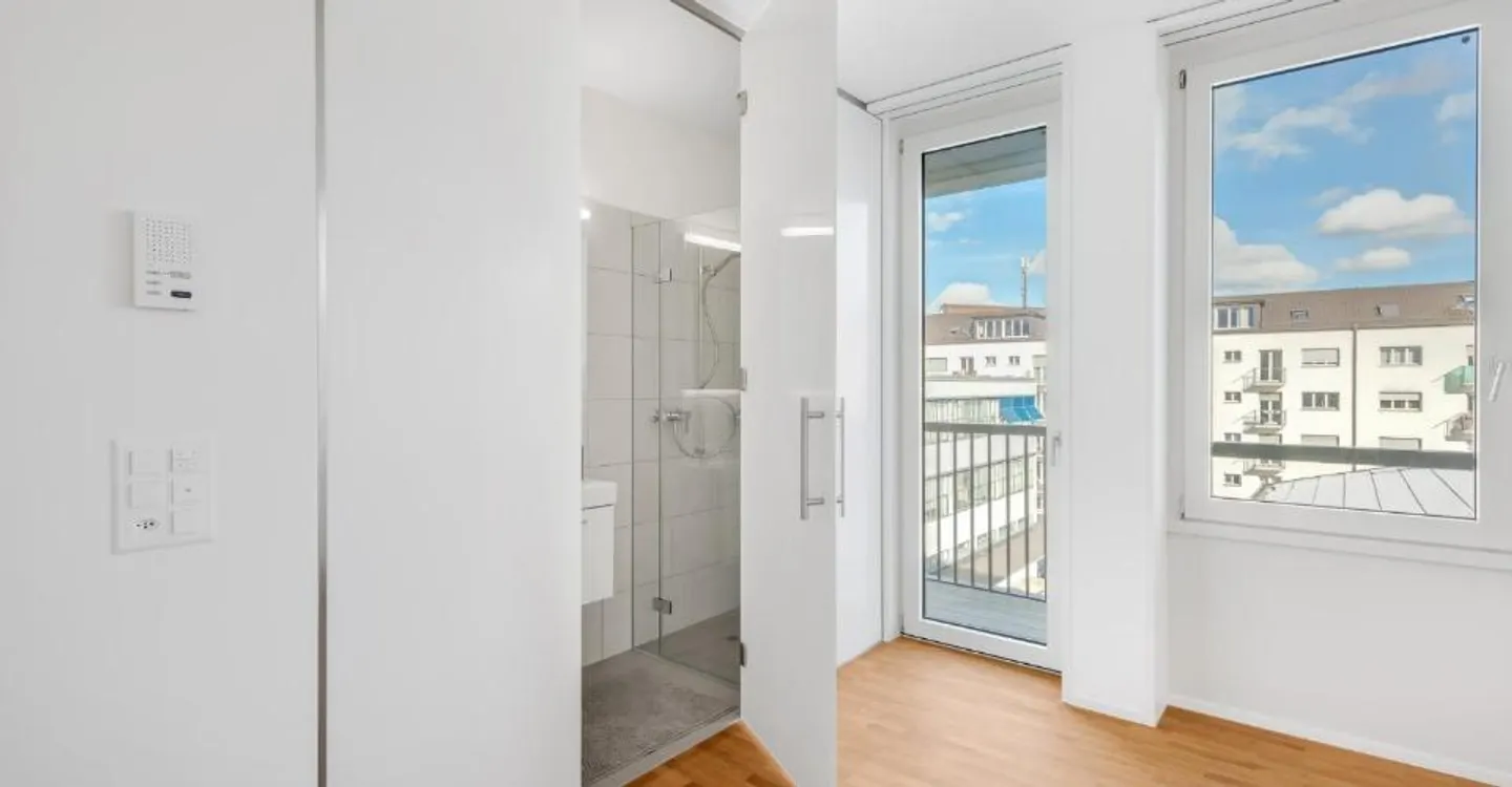Rent without deposit - Living at the pulse of Zurich! - Photo 4 of 5