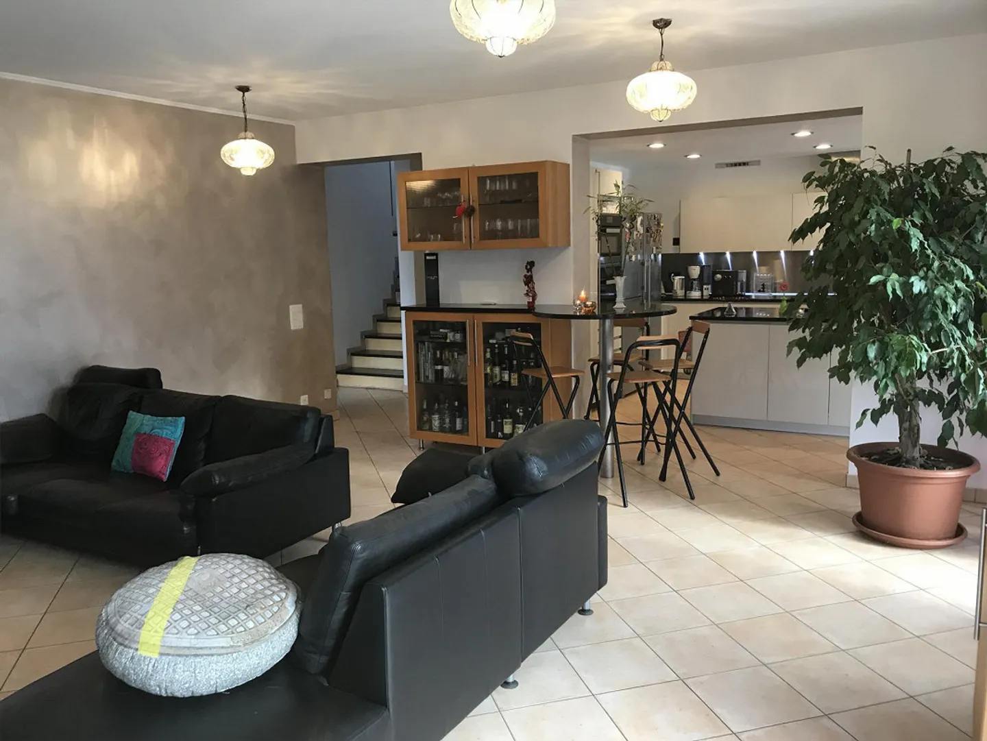 MODERN SINGLE VILLA WITH GARDEN AND SWIMMING POOL - Photo 12 of 16