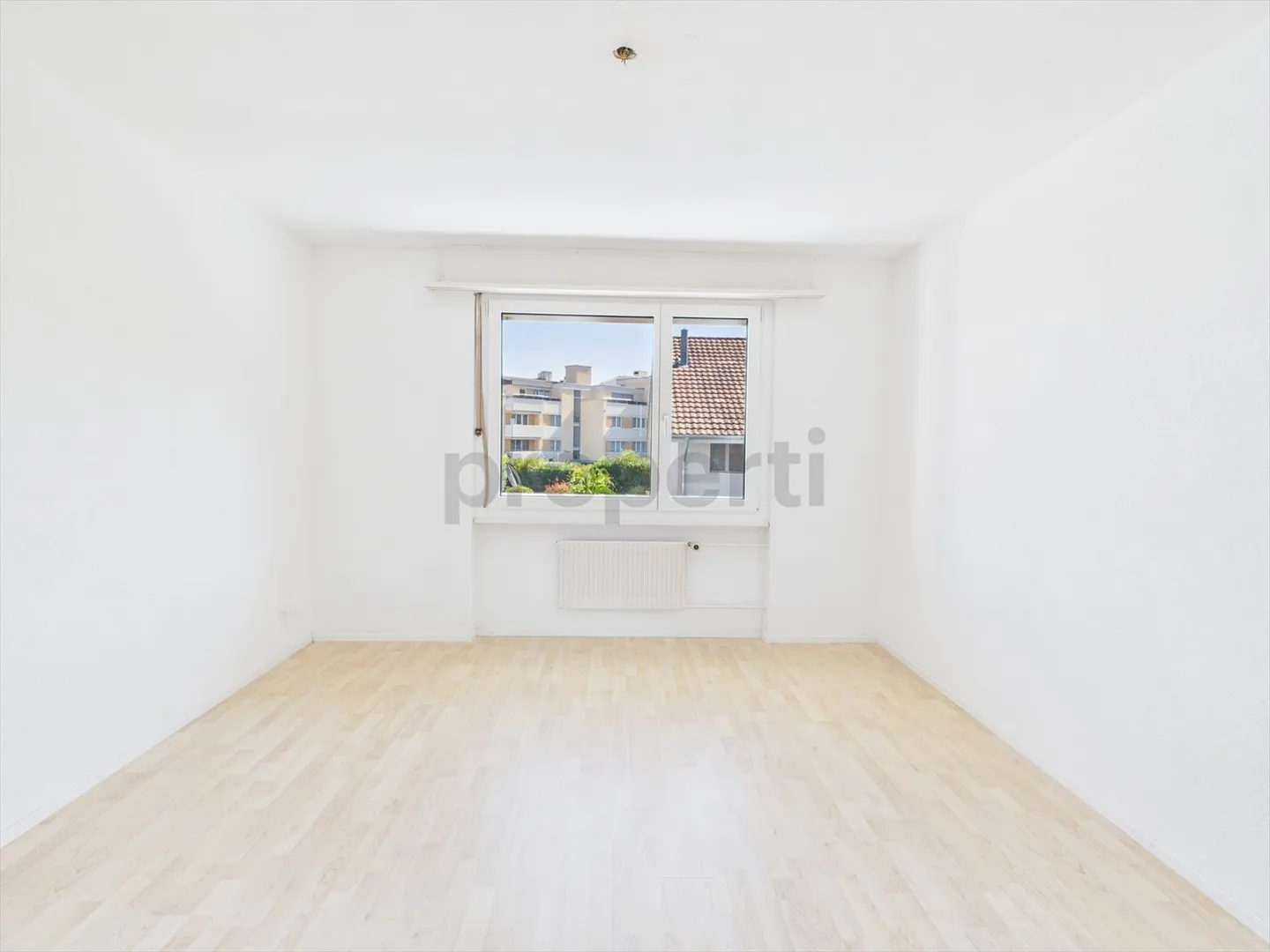 «Einmalige Chance mit Seesicht 4.5-Zimmer-Wohnung mit Potenzial in Nottwil» - Foto 7 von 13