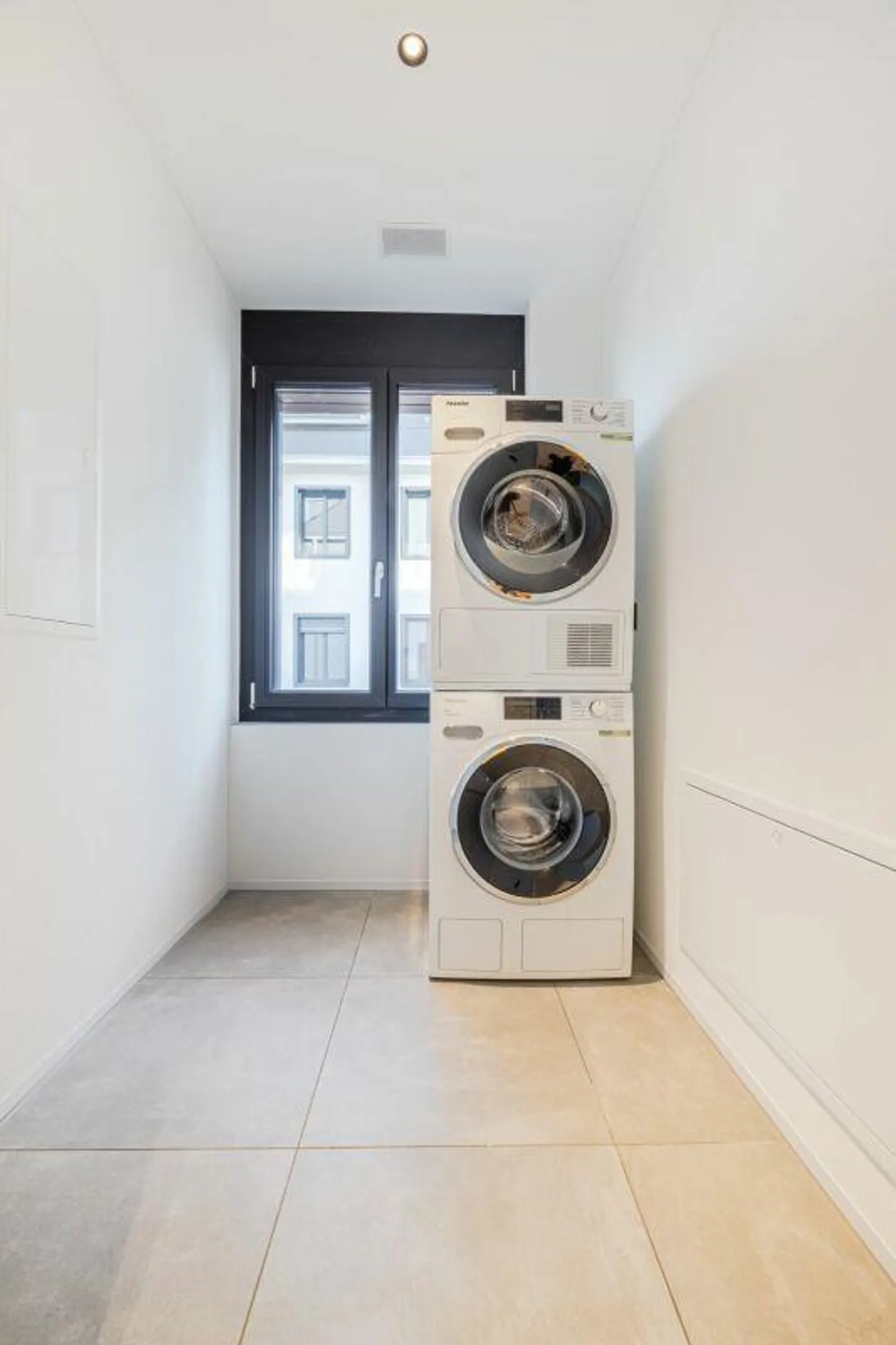 Modern Apartment in Gossau - Photo 7 of 9