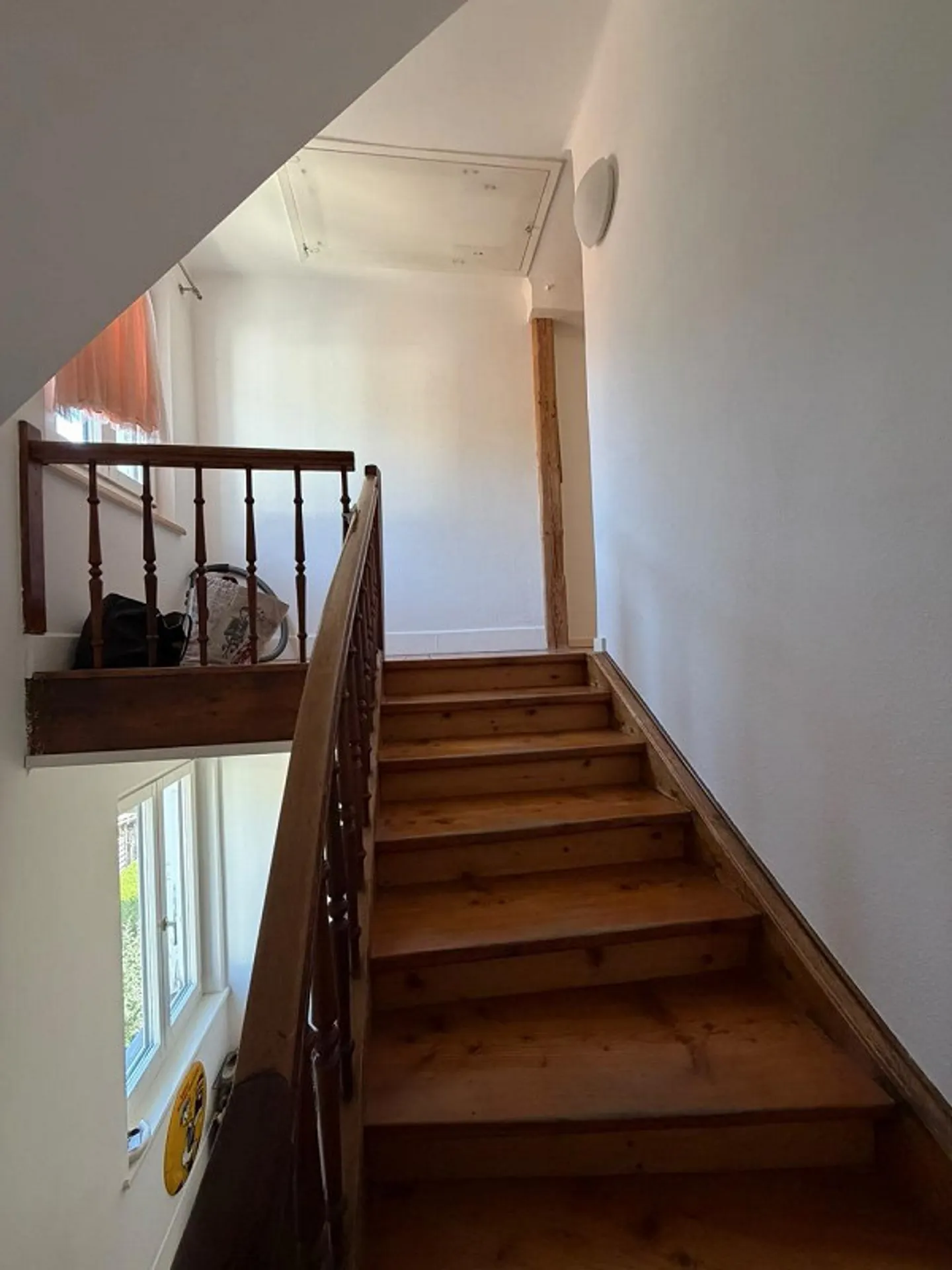 Grosse 5.5-Zimmer-Maisonettewohnung (127 m²) mit historischem Charme - Foto 15 di 29