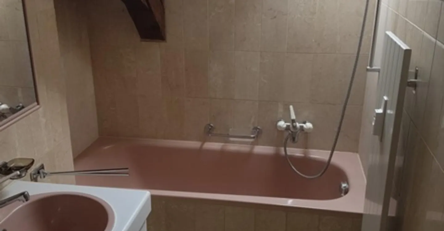 RENT WITHOUT DEPOSIT - great attic apartment near Bad. Bahnhof - Photo 4 of 5
