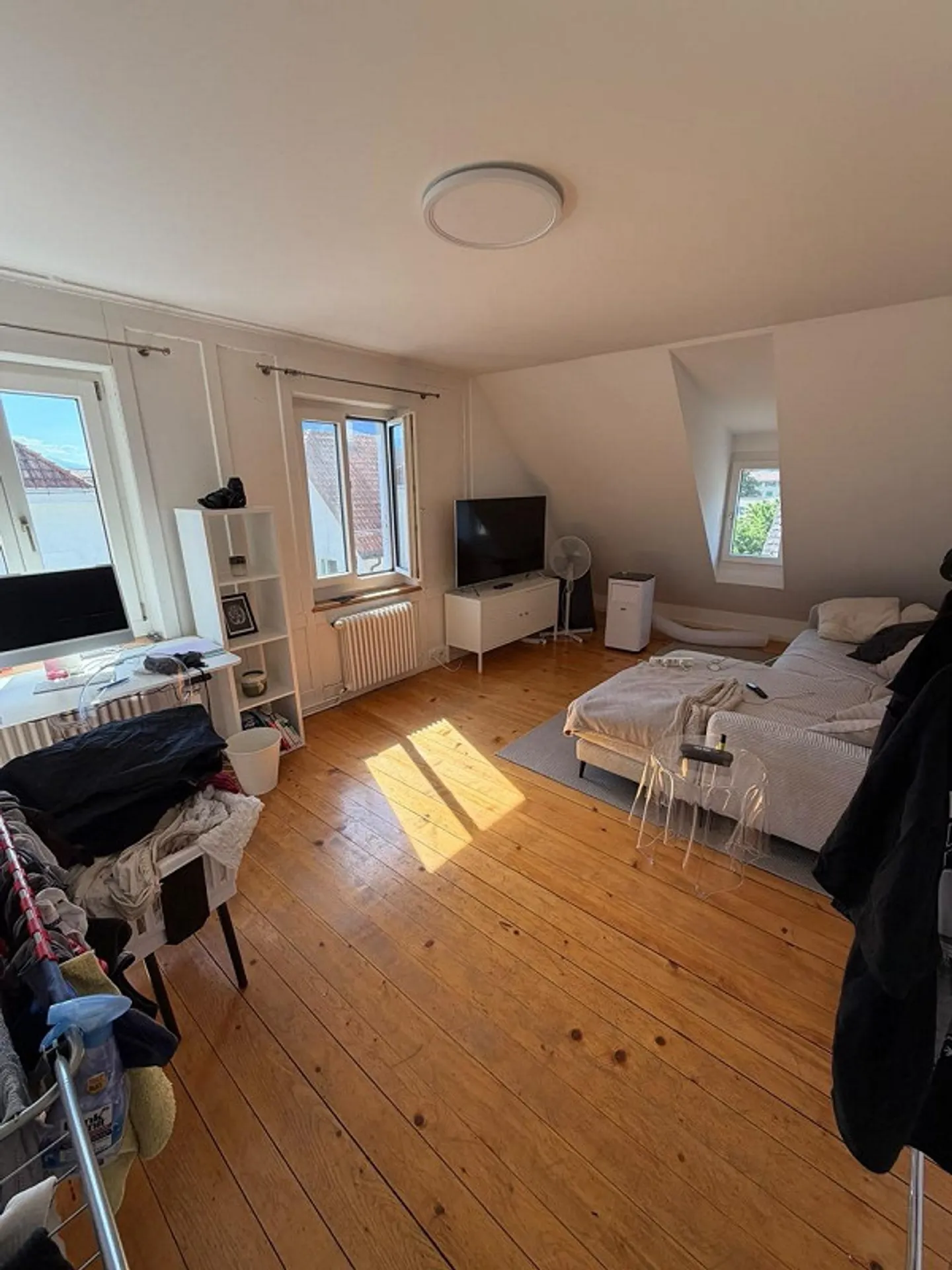 Grosse 5.5-Zimmer-Maisonettewohnung (127 m²) mit historischem Charme - Foto 17 di 29