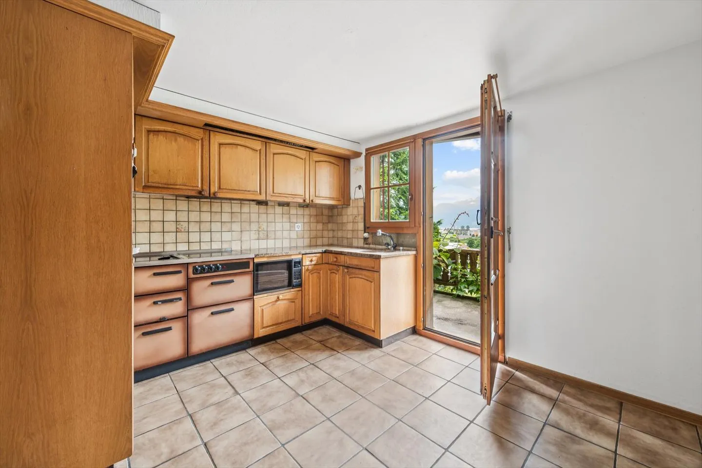 Casa con 7.5 stanze - Foto 3 di 13