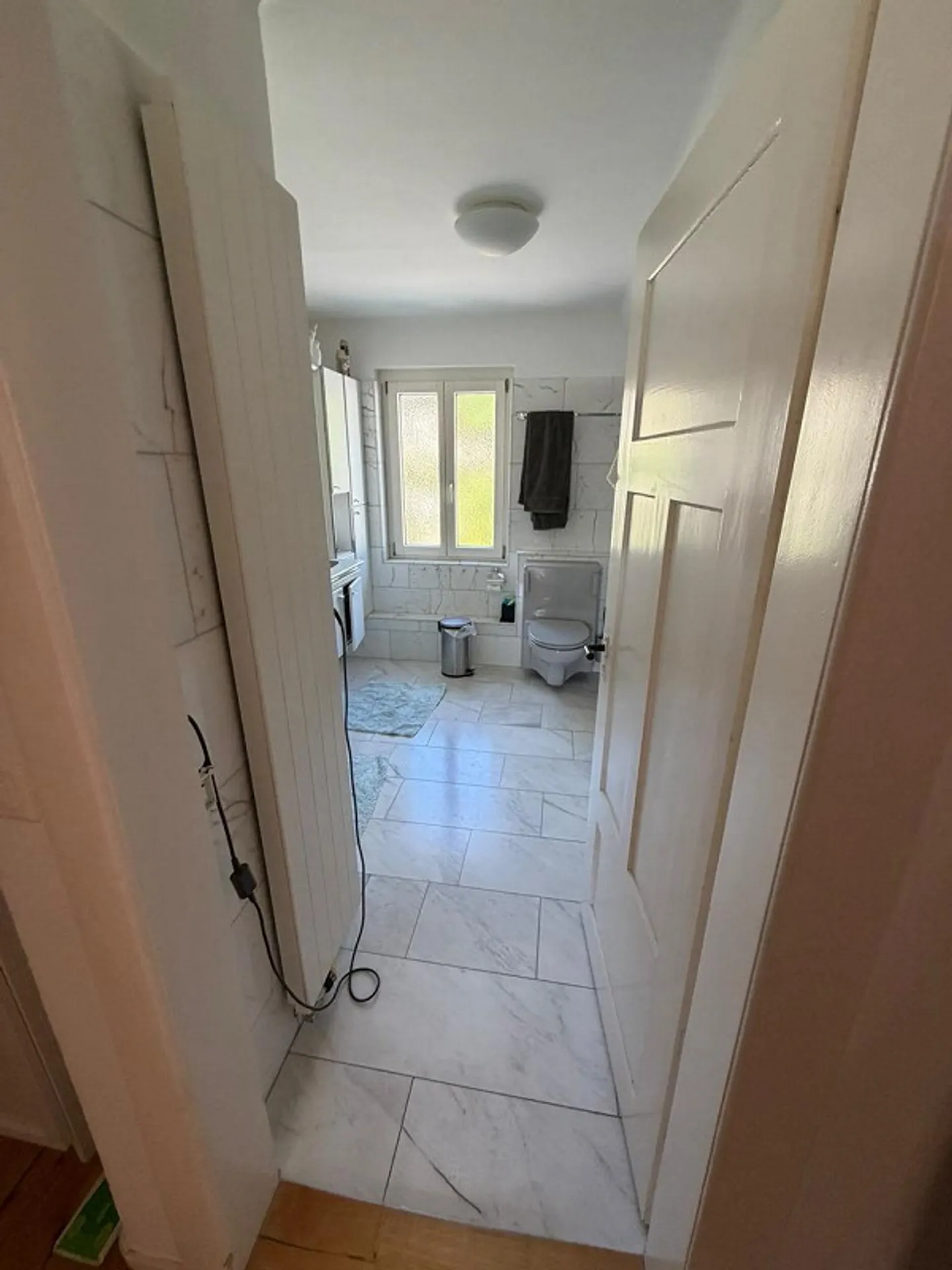 Grosse 5.5-Zimmer-Maisonettewohnung (127 m²) mit historischem Charme - Foto 20 di 29