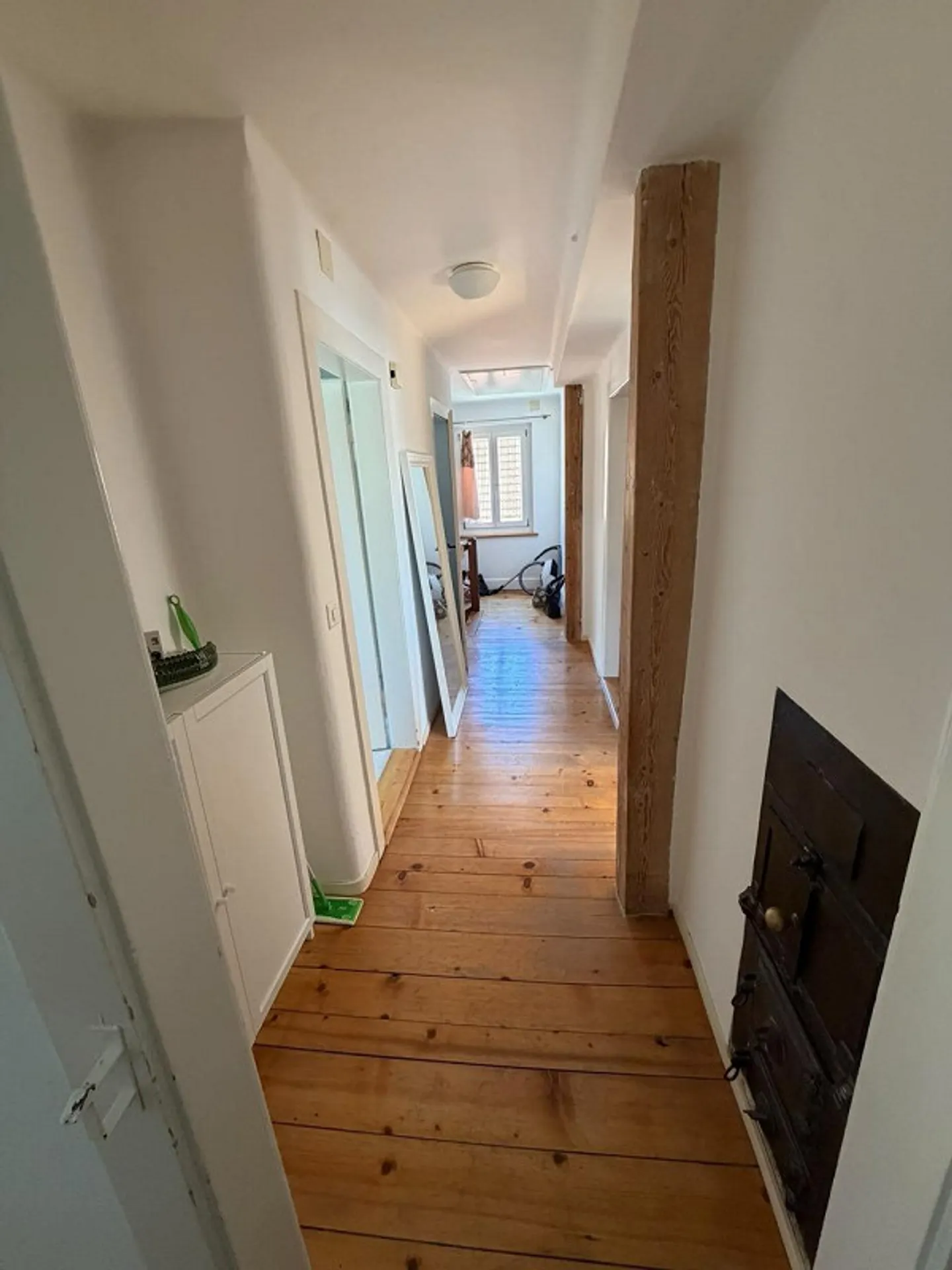Grosse 5.5-Zimmer-Maisonettewohnung (127 m²) mit historischem Charme - Foto 25 di 29
