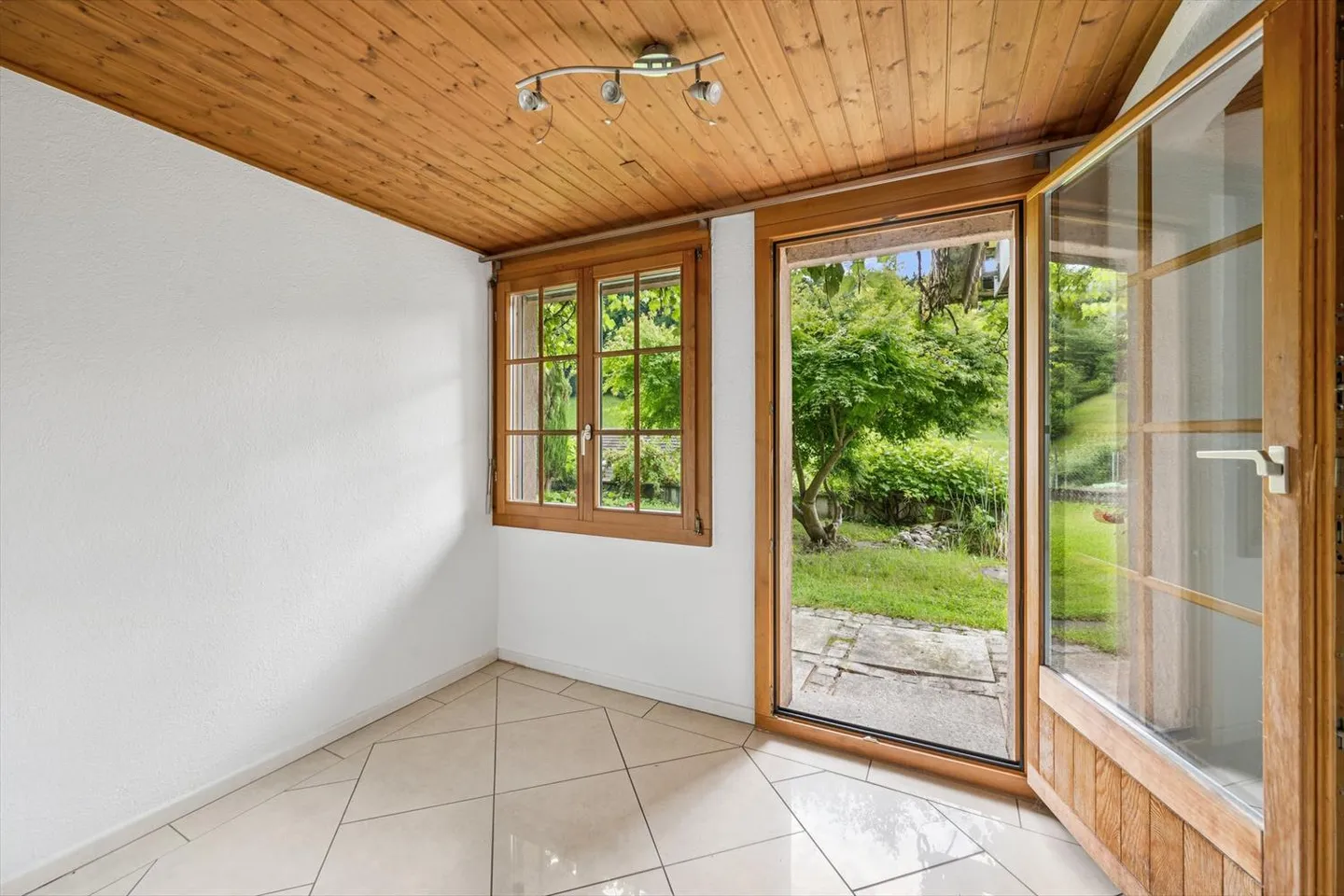 Casa con 7.5 stanze - Foto 6 di 13