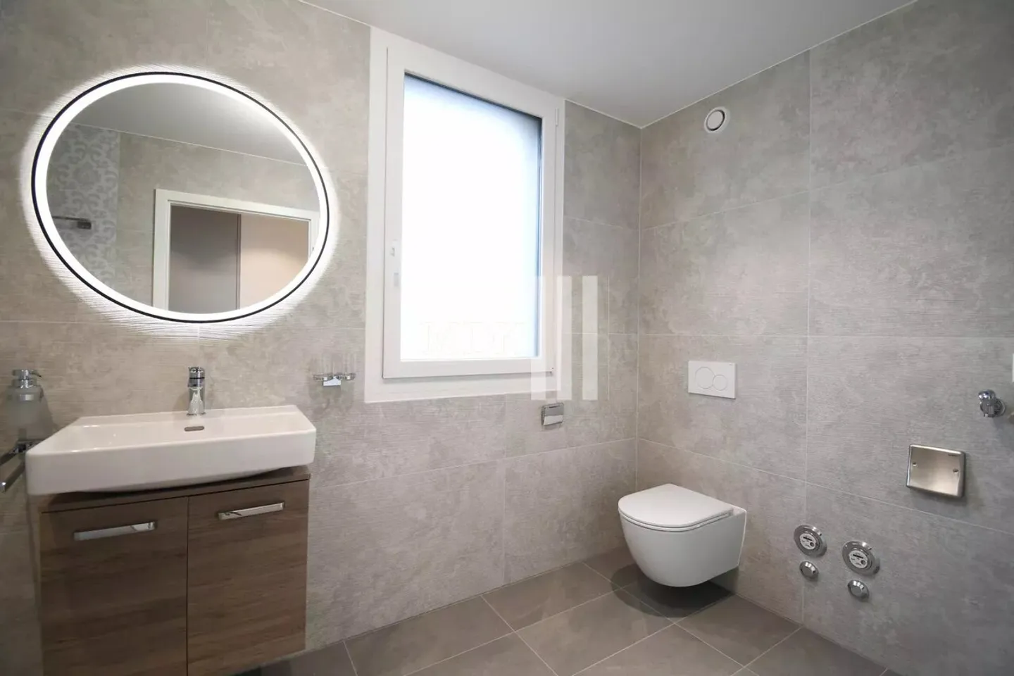 Nuovo appartamento di 2,5 stanze in affitto a Monthey - Foto 7 di 10