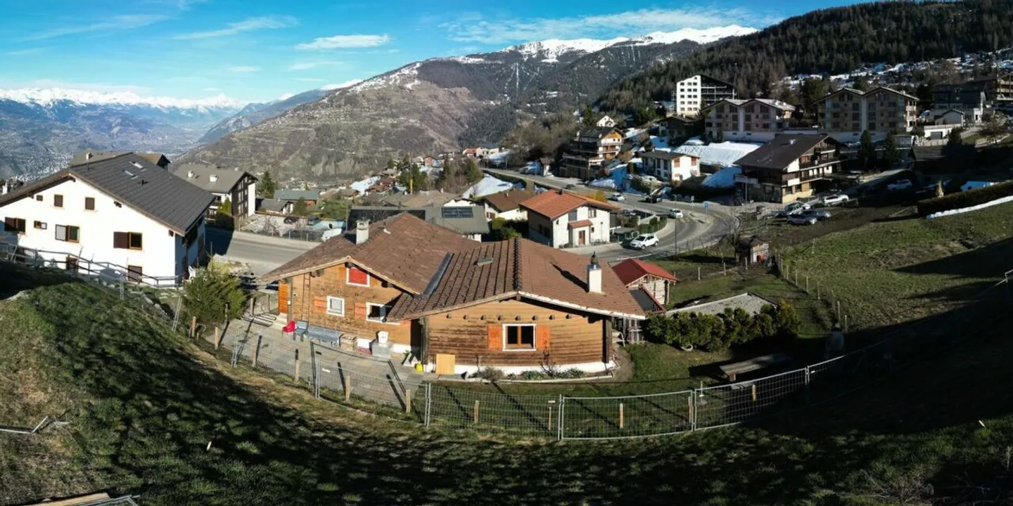 Chalet a Nendaz con Vista Mozzafiato - Foto 2 di 2