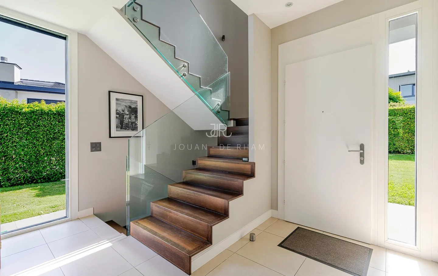 Co-Esclusività - Magnifica casa contemporanea idealmente situata - Foto 4 di 11