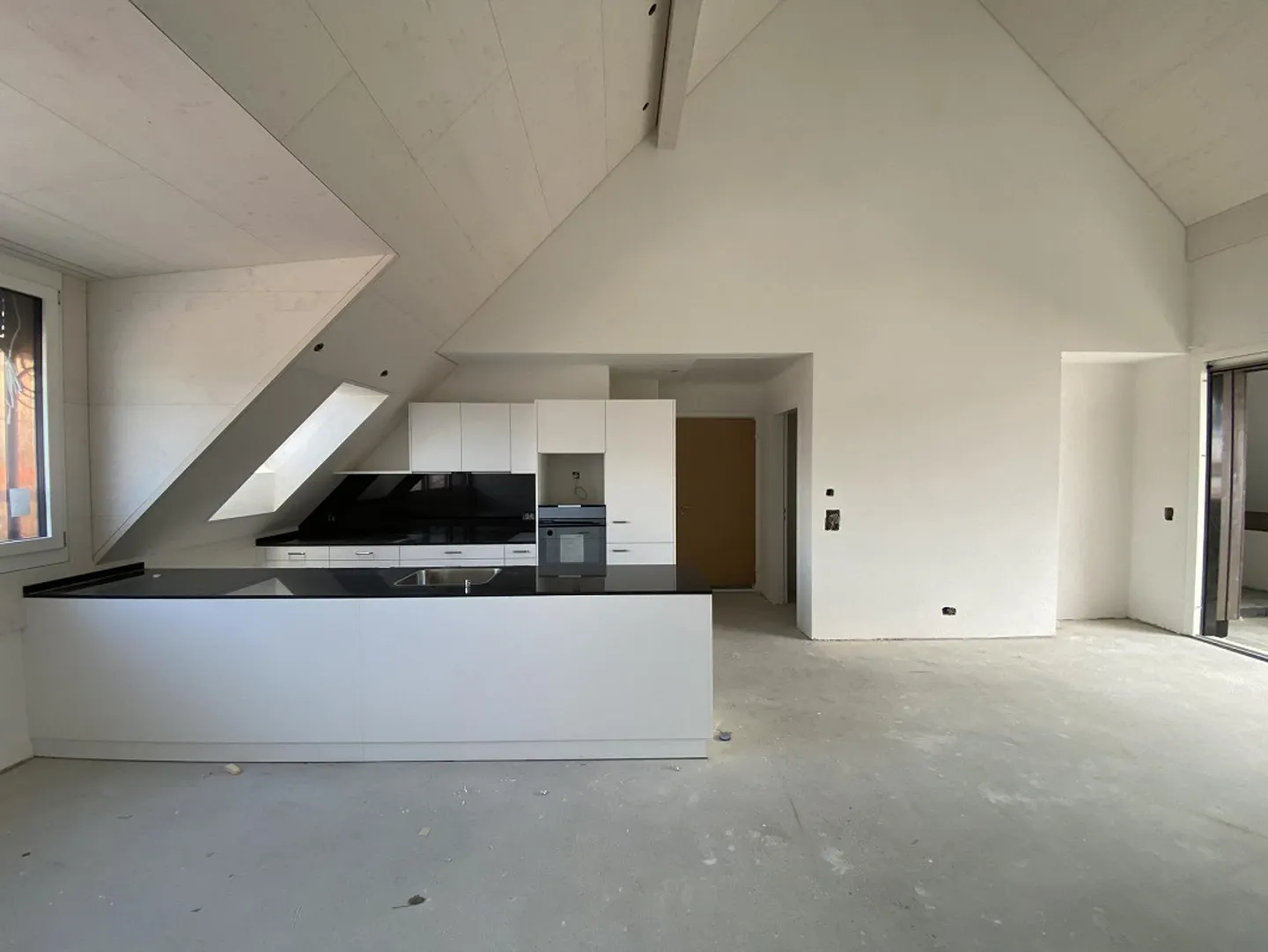 Vivere esclusivo con galleria e loggia - Foto 4 di 15