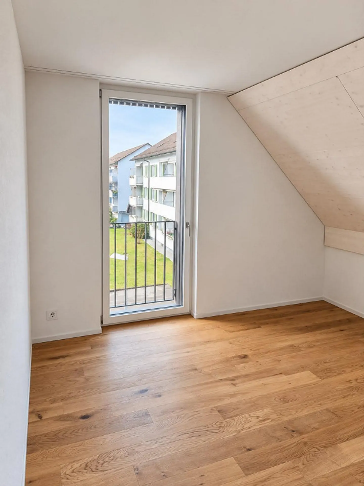 Vivere esclusivo con galleria e loggia - Foto 6 di 15