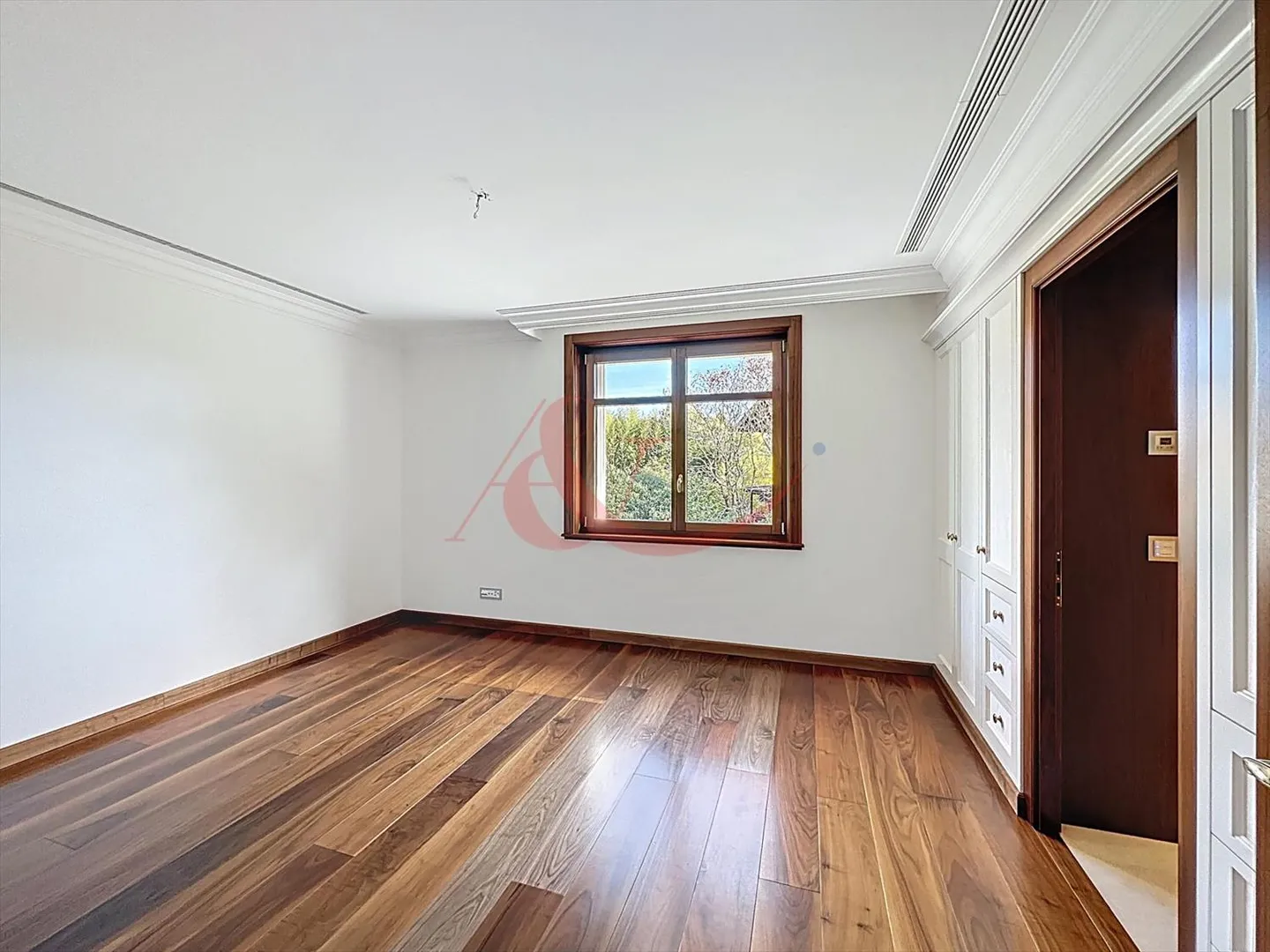 Appartement exceptionnel de 5,5 pièces avec vue imprenable sur le lac ! - Photo 9 sur 13