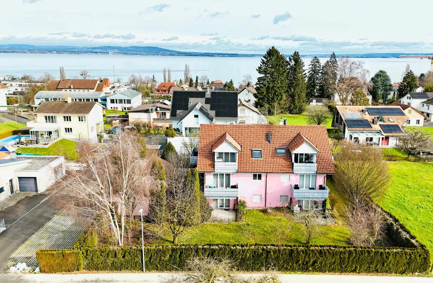 Maison multifamiliale - Votre investissement à l'épreuve du temps - Photo 1 sur 6