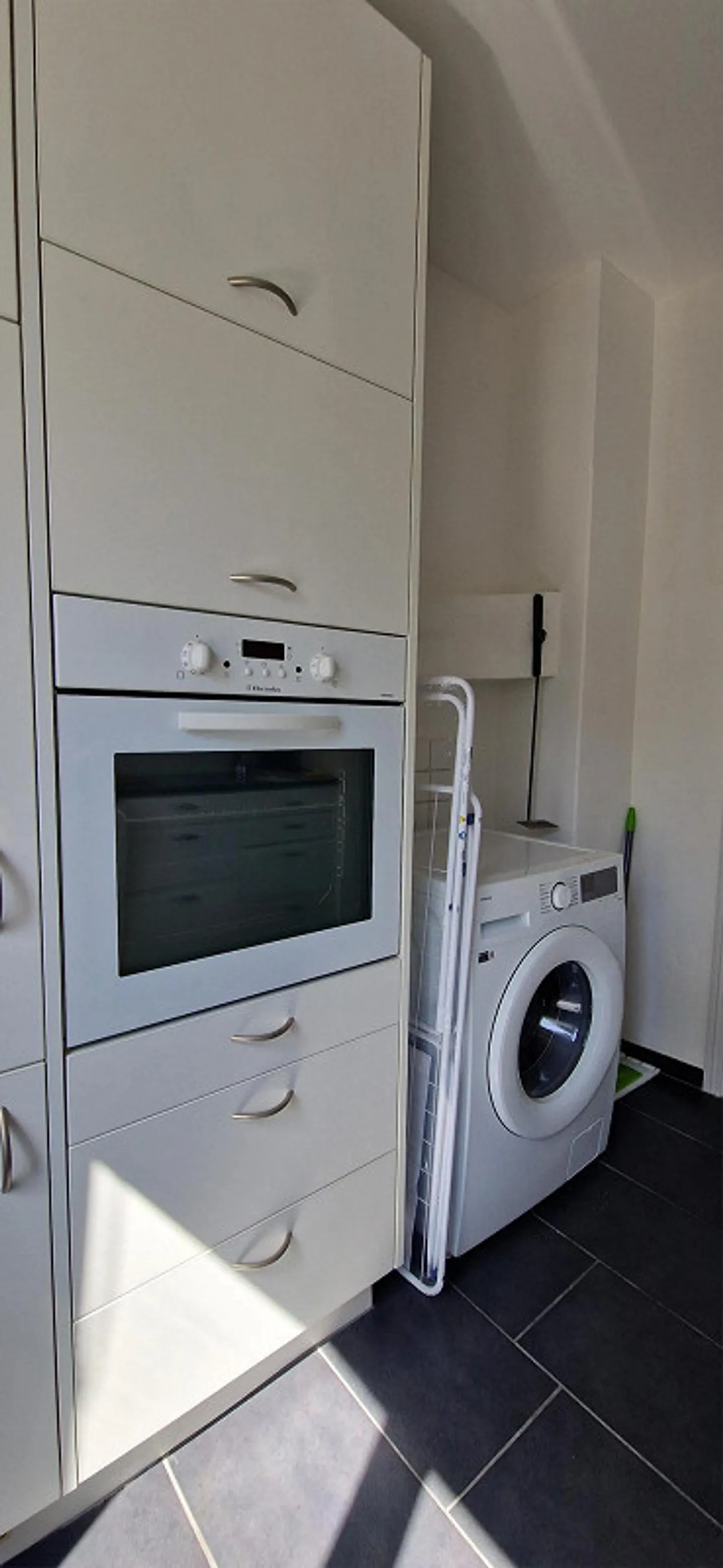 Appartement meublé de 2,5 pièces - Photo 6 sur 8