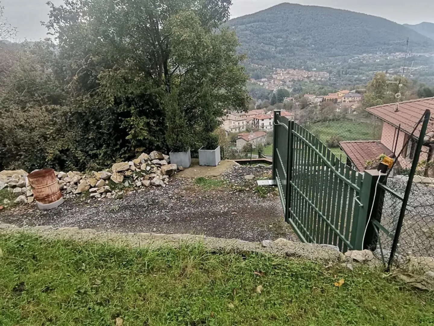 Baugrundstück von 1000 m2 mit Baugenehmigung in Italien / Baulan... - Foto 3 von 13
